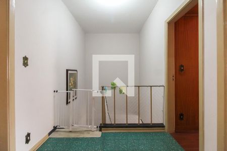 Casa à venda com 256m², 5 quartos e 8 vagas Casa à venda com 256m², 5 quartos e 8 vagasHall cs 1