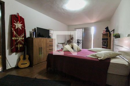 Casa à venda com 256m², 5 quartos e 8 vagas Casa à venda com 256m², 5 quartos e 8 vagasQuarto 1 cs 2