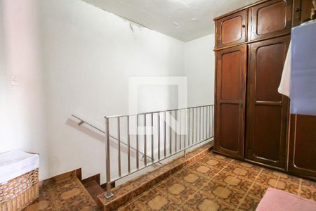 Casa à venda com 256m², 5 quartos e 8 vagas Casa à venda com 256m², 5 quartos e 8 vagasHall cs 2