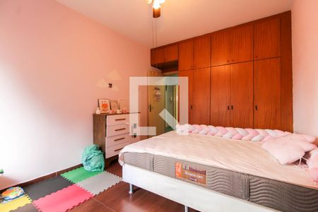 Casa à venda com 256m², 5 quartos e 8 vagas Casa à venda com 256m², 5 quartos e 8 vagasQuarto 3 cs 1