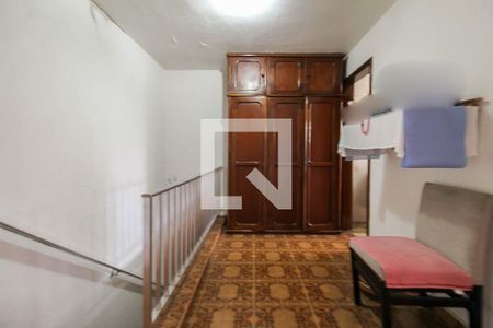 Casa à venda com 256m², 5 quartos e 8 vagas Casa à venda com 256m², 5 quartos e 8 vagasHall cs 2