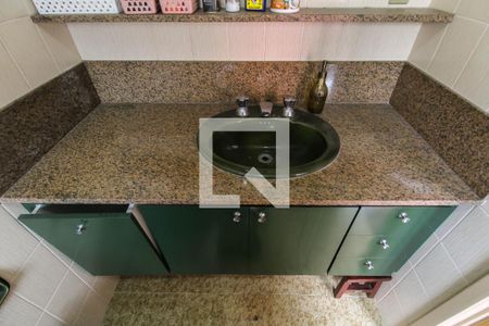 Casa à venda com 256m², 5 quartos e 8 vagas Casa à venda com 256m², 5 quartos e 8 vagasBanheiro da Suíte cs 1