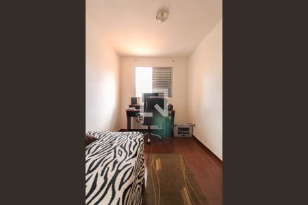 Casa à venda com 256m², 5 quartos e 8 vagas Casa à venda com 256m², 5 quartos e 8 vagasQuarto 2 cs 2