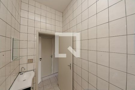 Banheiro de casa para alugar com 1 quarto, 70m² em Jardim Guairaca, São Paulo