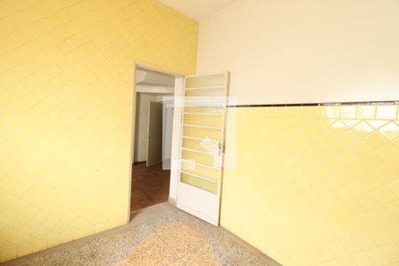 Casa para alugar com 316m², 4 quartos e 6 vagasCozinha