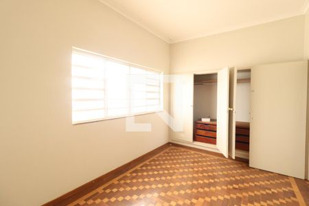Casa para alugar com 316m², 4 quartos e 6 vagasQuarto 4