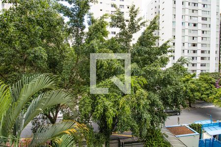 Quarto 1, vista verde, aberta  de apartamento à venda com 2 quartos, 60m² em Vila Uberabinha, São Paulo