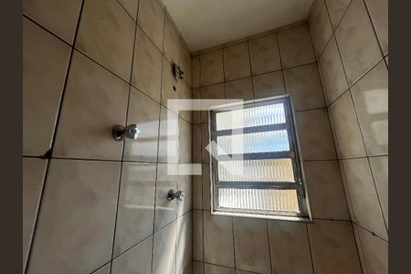 Banheiro 1 de casa para alugar com 2 quartos, 60m² em Vila Roque, São Paulo