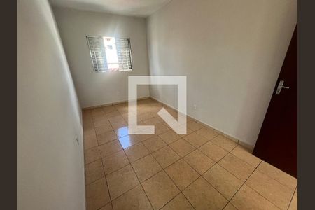 Quarto 1 de casa para alugar com 2 quartos, 60m² em Vila Roque, São Paulo