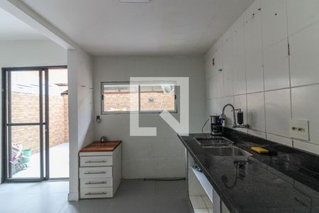 Casa de condomínio para alugar com 84m², 3 quartos e 2 vagasCozinha