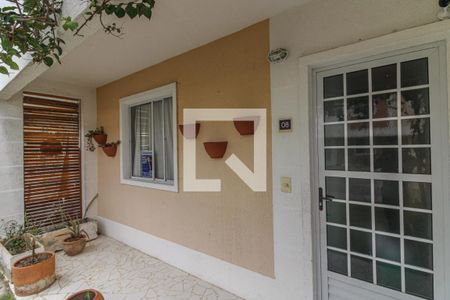 Casa de condomínio para alugar com 84m², 3 quartos e 2 vagasVaranda