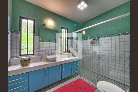 Banheiro Social de casa de condomínio à venda com 3 quartos, 900m² em Passárgada, Nova Lima