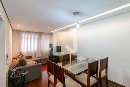 Sala de apartamento para alugar com 2 quartos, 70m² em São Lucas, Belo Horizonte