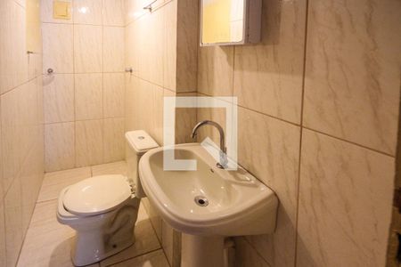 Casa para alugar com 300m², 3 quartos e 6 vagas Casa para alugar com 300m², 3 quartos e 6 vagasBanheiro da Suite 02