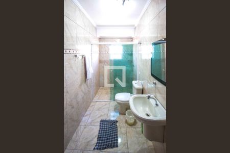 Casa para alugar com 300m², 3 quartos e 6 vagas Casa para alugar com 300m², 3 quartos e 6 vagasBanheiro da Suite