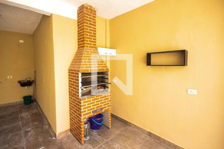 Casa para alugar com 300m², 3 quartos e 6 vagas Casa para alugar com 300m², 3 quartos e 6 vagasÁrea comum - Churrasqueira