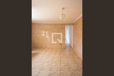 Casa para alugar com 300m², 3 quartos e 6 vagas Casa para alugar com 300m², 3 quartos e 6 vagasCozinha