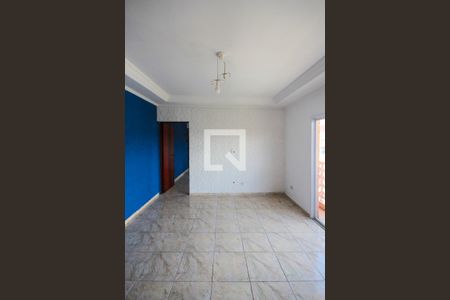 Sala de casa para alugar com 3 quartos, 300m² em Parque São Rafael, São Paulo