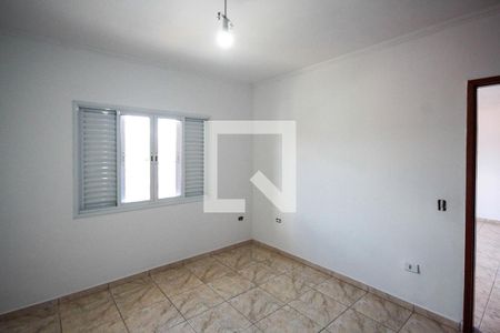Suite de casa para alugar com 3 quartos, 300m² em Parque São Rafael, São Paulo
