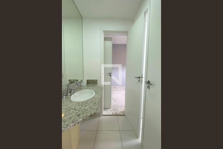 Apartamento à venda com 86m², 3 quartos e 2 vagasBanheiro da Suíte 2