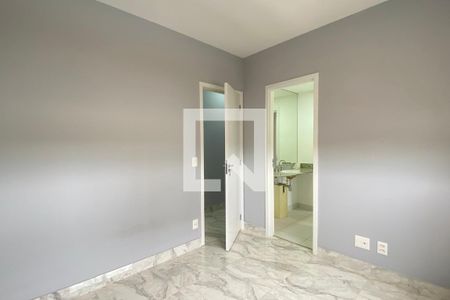 Apartamento à venda com 86m², 3 quartos e 2 vagasSuíte 2