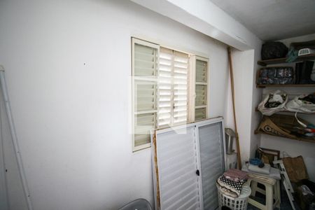 Casa à venda com 331m², 2 quartos e 2 vagasQuarto de Serviço