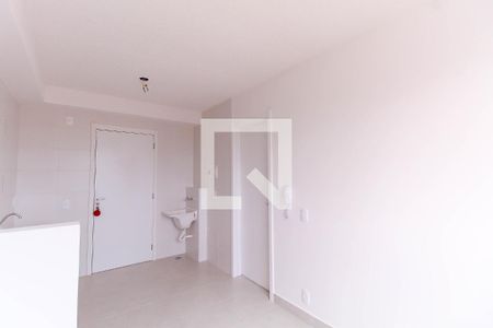 Sala/Cozinha de apartamento para alugar com 1 quarto, 27m² em Vila Claudia, São Paulo