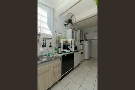 Apartamento à venda com 74m², 2 quartos e sem vaga Apartamento à venda com 74m², 2 quartos e sem vagaCozinha e Área de Serviço