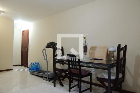 Casa de condomínio à venda com 346m², 3 quartos e 2 vagasSala 3