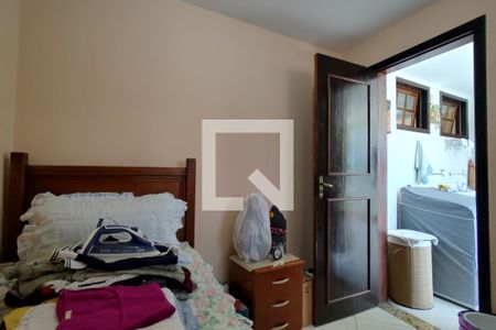 Casa de condomínio à venda com 346m², 3 quartos e 2 vagas Casa de condomínio à venda com 346m², 3 quartos e 2 vagasQuarto de Serviço