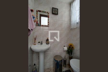 Casa de condomínio à venda com 346m², 3 quartos e 2 vagas Casa de condomínio à venda com 346m², 3 quartos e 2 vagasLavabo 2