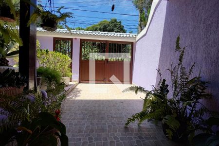 Casa de condomínio à venda com 346m², 3 quartos e 2 vagas Casa de condomínio à venda com 346m², 3 quartos e 2 vagasGaragem