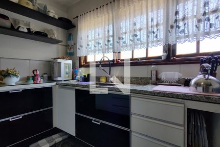 Casa de condomínio à venda com 346m², 3 quartos e 2 vagas Casa de condomínio à venda com 346m², 3 quartos e 2 vagasCozinha - Armários