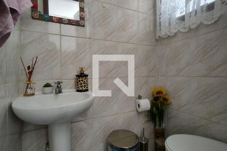 Casa de condomínio à venda com 346m², 3 quartos e 2 vagas Casa de condomínio à venda com 346m², 3 quartos e 2 vagasLavabo 2