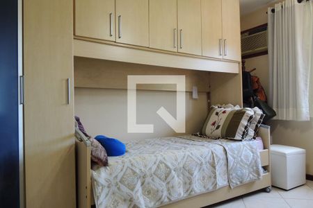 Casa de condomínio à venda com 346m², 3 quartos e 2 vagasQuarto 2 - Armários