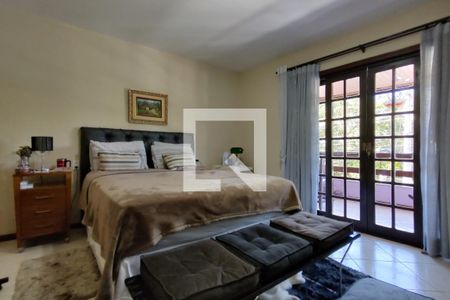 Casa de condomínio à venda com 346m², 3 quartos e 2 vagas Casa de condomínio à venda com 346m², 3 quartos e 2 vagasQuarto 1 - Suíte