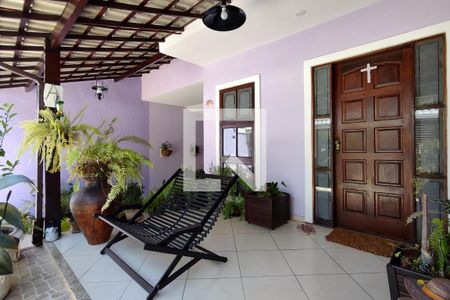 Casa de condomínio à venda com 346m², 3 quartos e 2 vagas Casa de condomínio à venda com 346m², 3 quartos e 2 vagasVaranda