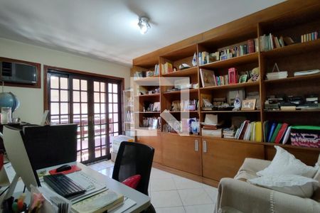 Casa de condomínio à venda com 346m², 3 quartos e 2 vagas Casa de condomínio à venda com 346m², 3 quartos e 2 vagasQuarto 3