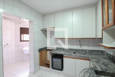 Apartamento à venda com 105m², 3 quartos e 2 vagas Apartamento à venda com 105m², 3 quartos e 2 vagasCozinha