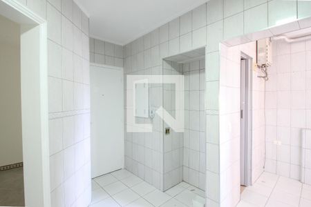 Apartamento à venda com 105m², 3 quartos e 2 vagas Apartamento à venda com 105m², 3 quartos e 2 vagasCozinha
