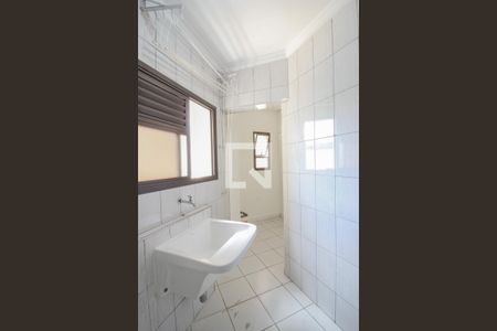 Apartamento à venda com 105m², 3 quartos e 2 vagas Apartamento à venda com 105m², 3 quartos e 2 vagasÁrea de Serviço