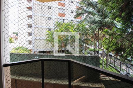 Apartamento à venda com 105m², 3 quartos e 2 vagas Apartamento à venda com 105m², 3 quartos e 2 vagasVaranda