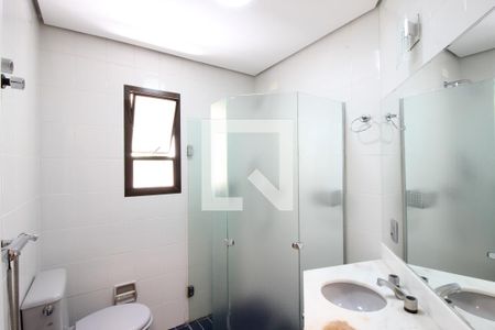 Apartamento à venda com 105m², 3 quartos e 2 vagas Apartamento à venda com 105m², 3 quartos e 2 vagasBanheiro 1