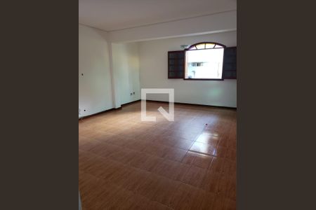 Casa à venda com 3 quartos, 360m² em Santa Mônica, Belo Horizonte