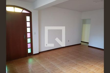Casa à venda com 3 quartos, 360m² em Santa Mônica, Belo Horizonte