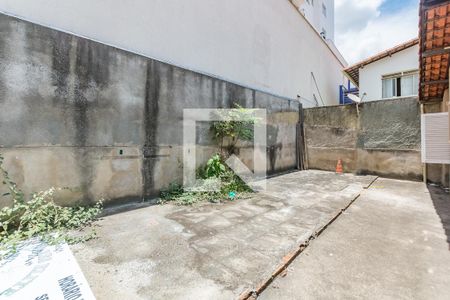 Casa para alugar com 240m², 3 quartos e 4 vagas Casa para alugar com 240m², 3 quartos e 4 vagasQuintal