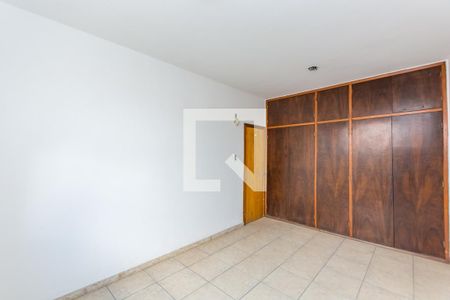 Casa para alugar com 240m², 3 quartos e 4 vagas Casa para alugar com 240m², 3 quartos e 4 vagasQuarto 3
