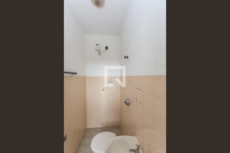 Casa para alugar com 240m², 3 quartos e 4 vagas Casa para alugar com 240m², 3 quartos e 4 vagasBanheiro de serviço