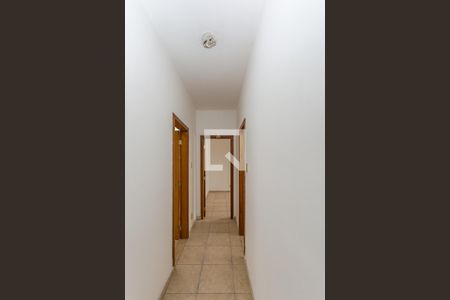 Casa para alugar com 240m², 3 quartos e 4 vagas Casa para alugar com 240m², 3 quartos e 4 vagasCorredor