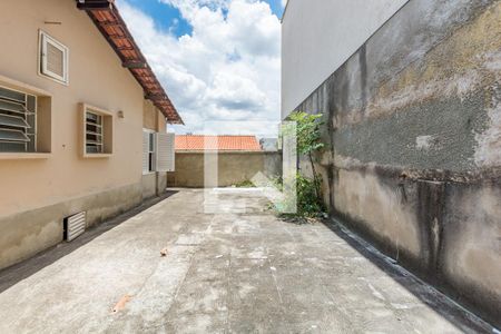 Casa para alugar com 240m², 3 quartos e 4 vagas Casa para alugar com 240m², 3 quartos e 4 vagasQuintal